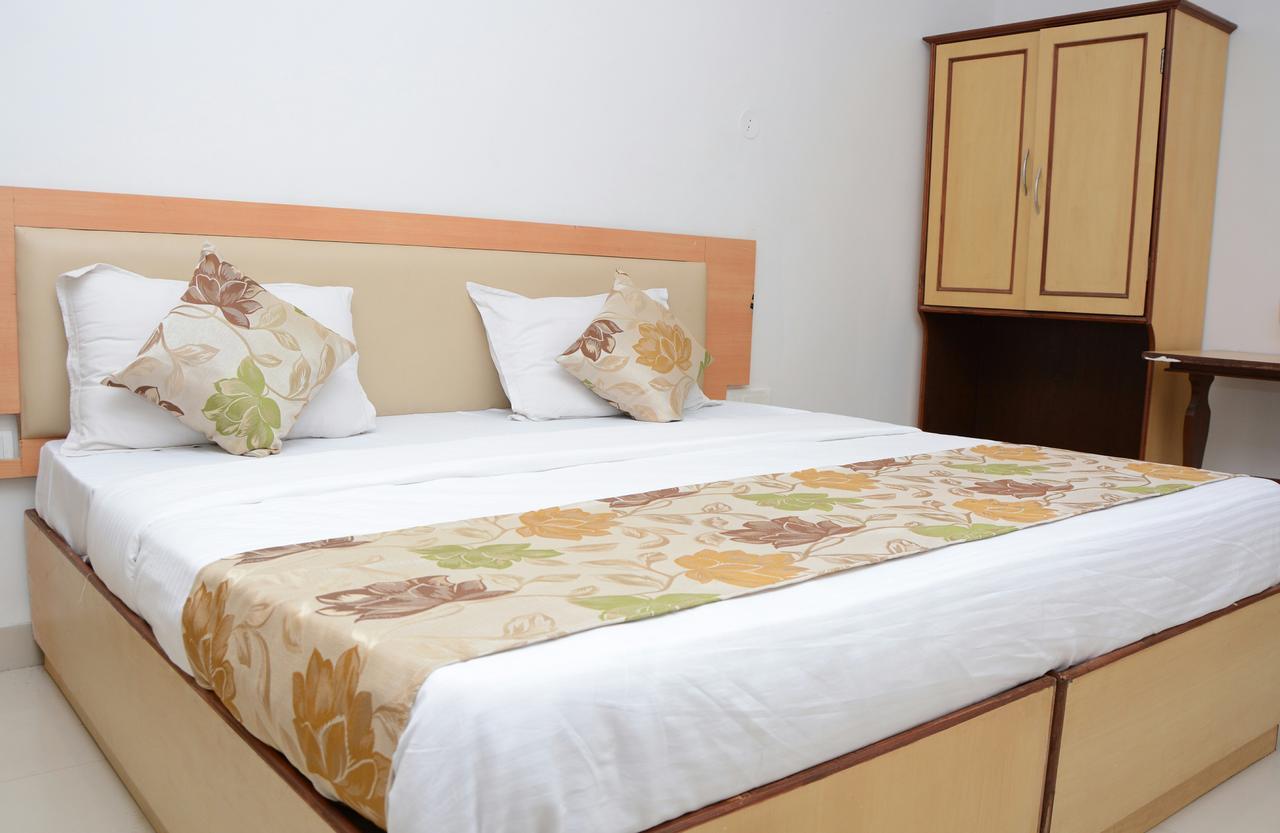Hotel Sunrise Panaji Buitenkant foto